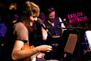 ENDLICH MITTWOCH! SONGCIRCLE - Adrian Stern